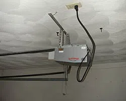 State Garage Doors Woodstock, GA 678-783-3144 - gar-opener-01